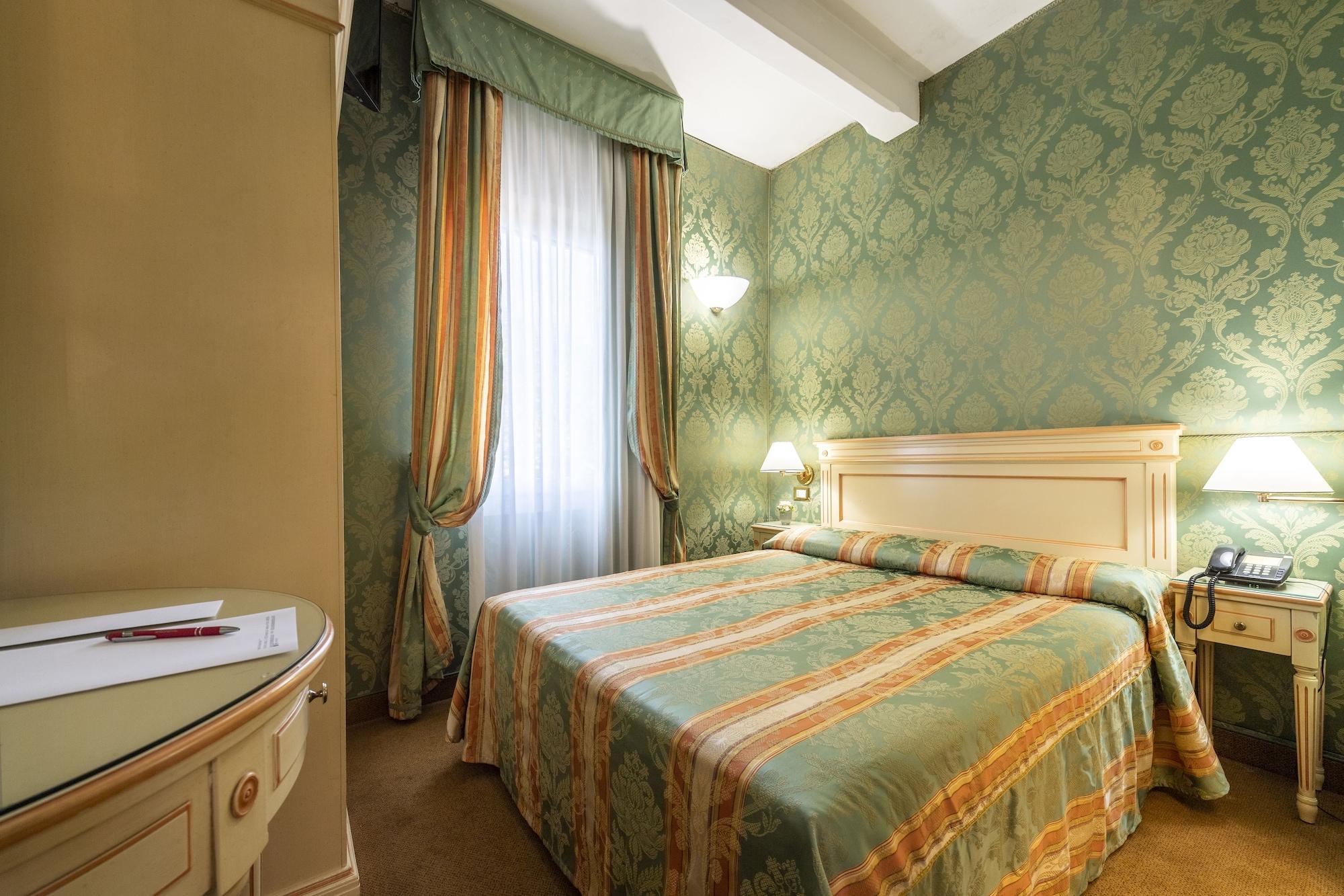 Hotel Villa Delle Palme Venedik-Lido Dış mekan fotoğraf