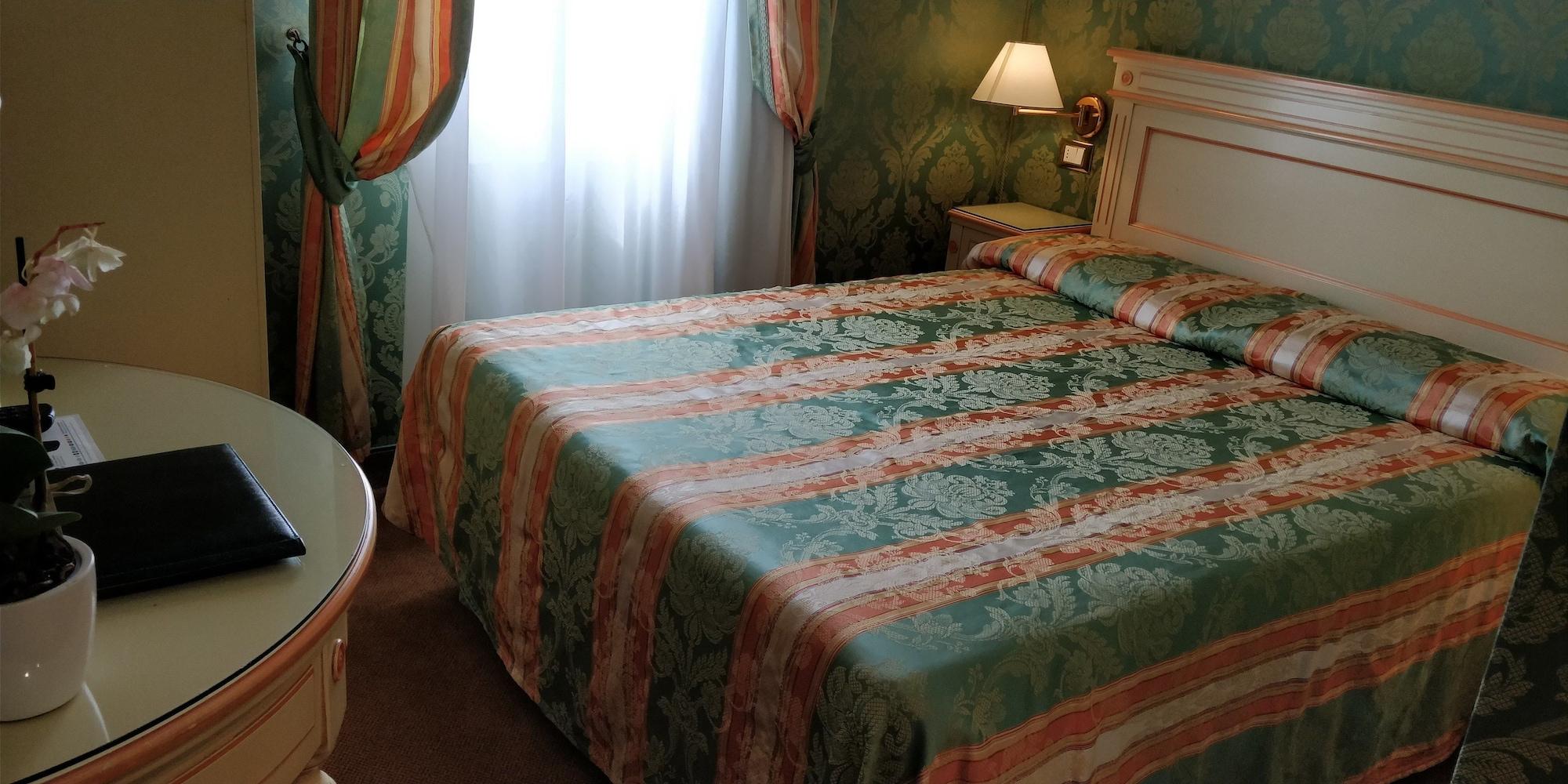 Hotel Villa Delle Palme Venedik-Lido Dış mekan fotoğraf