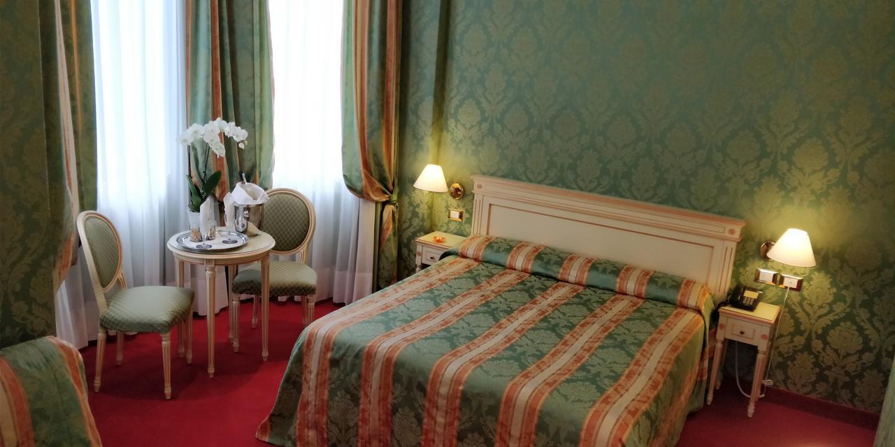 Hotel Villa Delle Palme Venedik-Lido Dış mekan fotoğraf