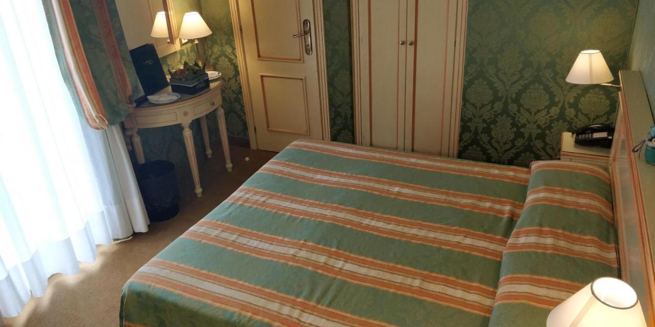 Hotel Villa Delle Palme Venedik-Lido Dış mekan fotoğraf