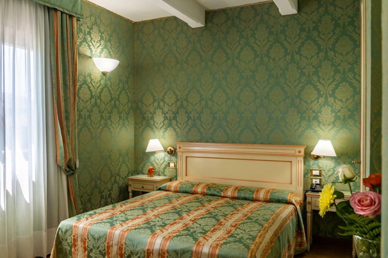 Hotel Villa Delle Palme Venedik-Lido Dış mekan fotoğraf